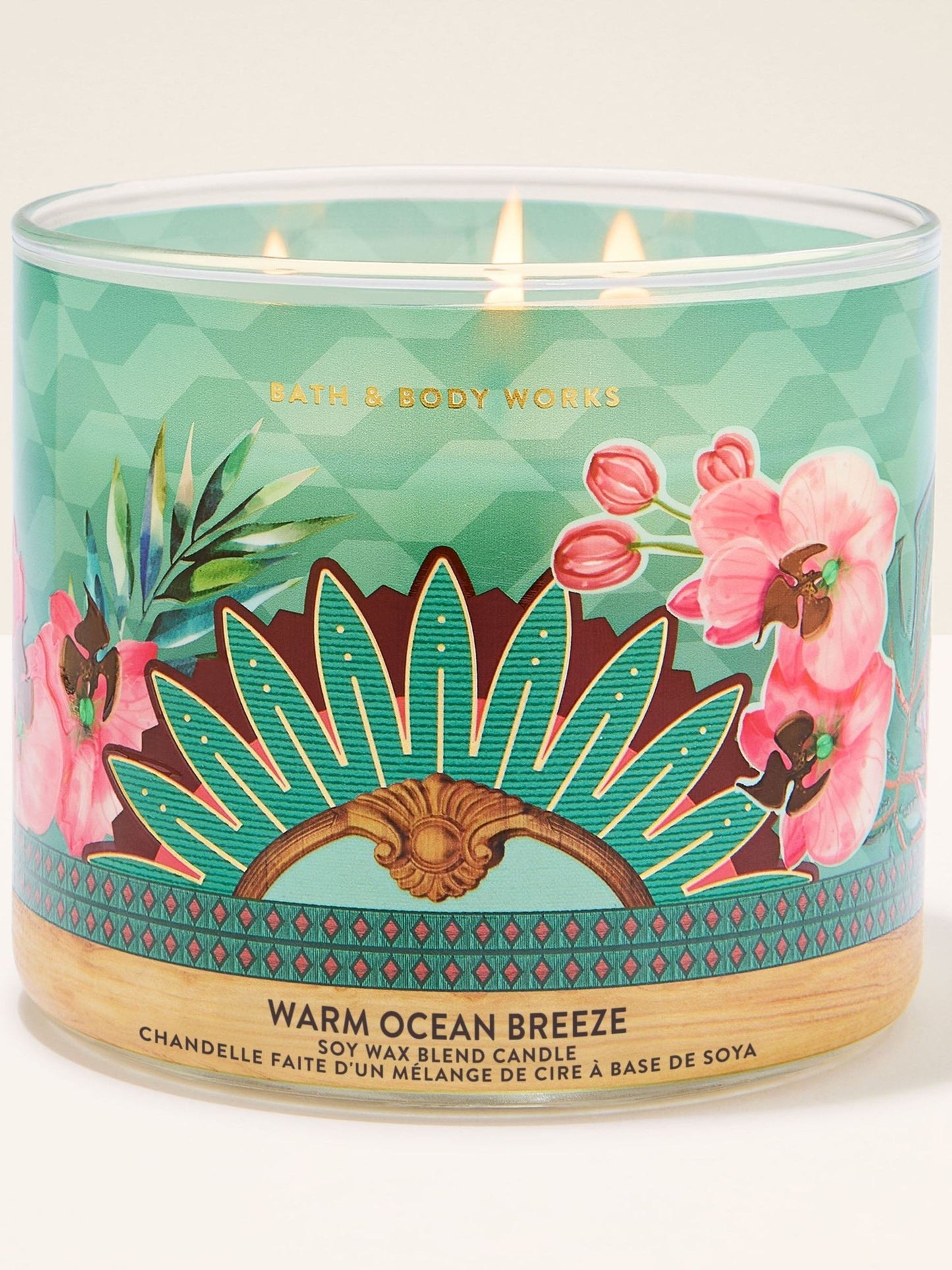 Bath & Body Works Warm Ocean Breeze Candle - Fragrance Secrets